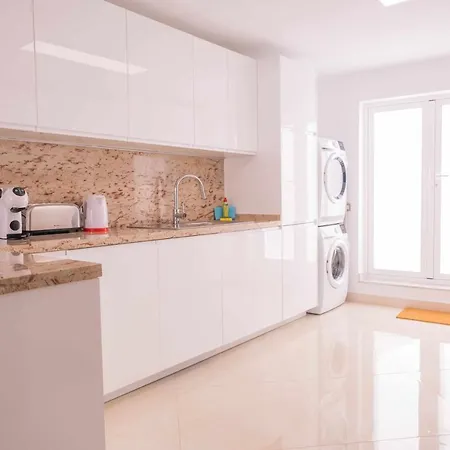 Luxury Sabi Waikiki Con Garaje דירה *