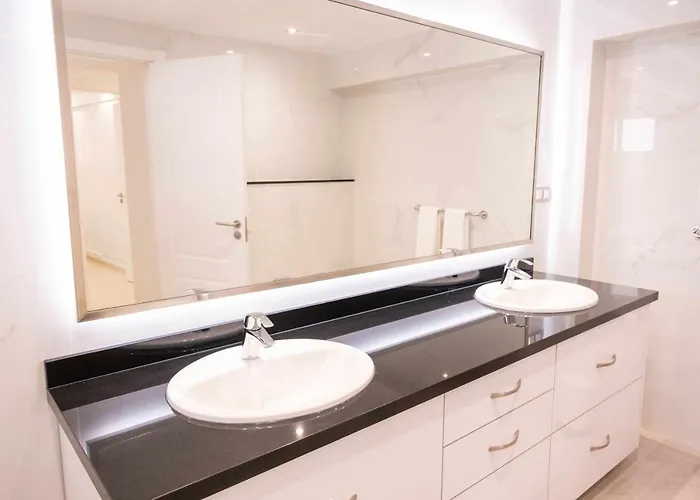 Luxury Sabi Waikiki Con Garaje 아파트